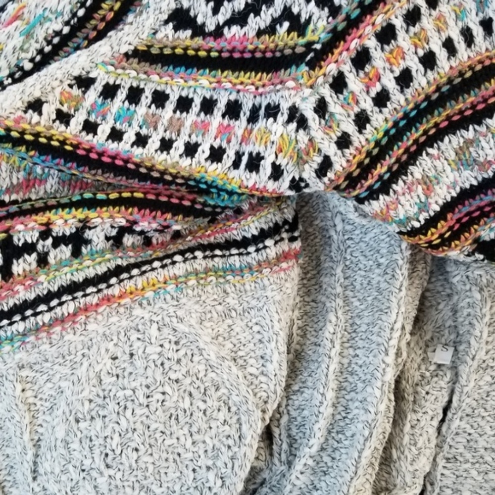 Cardigan with multi color print -beige - Picture 4 of 4